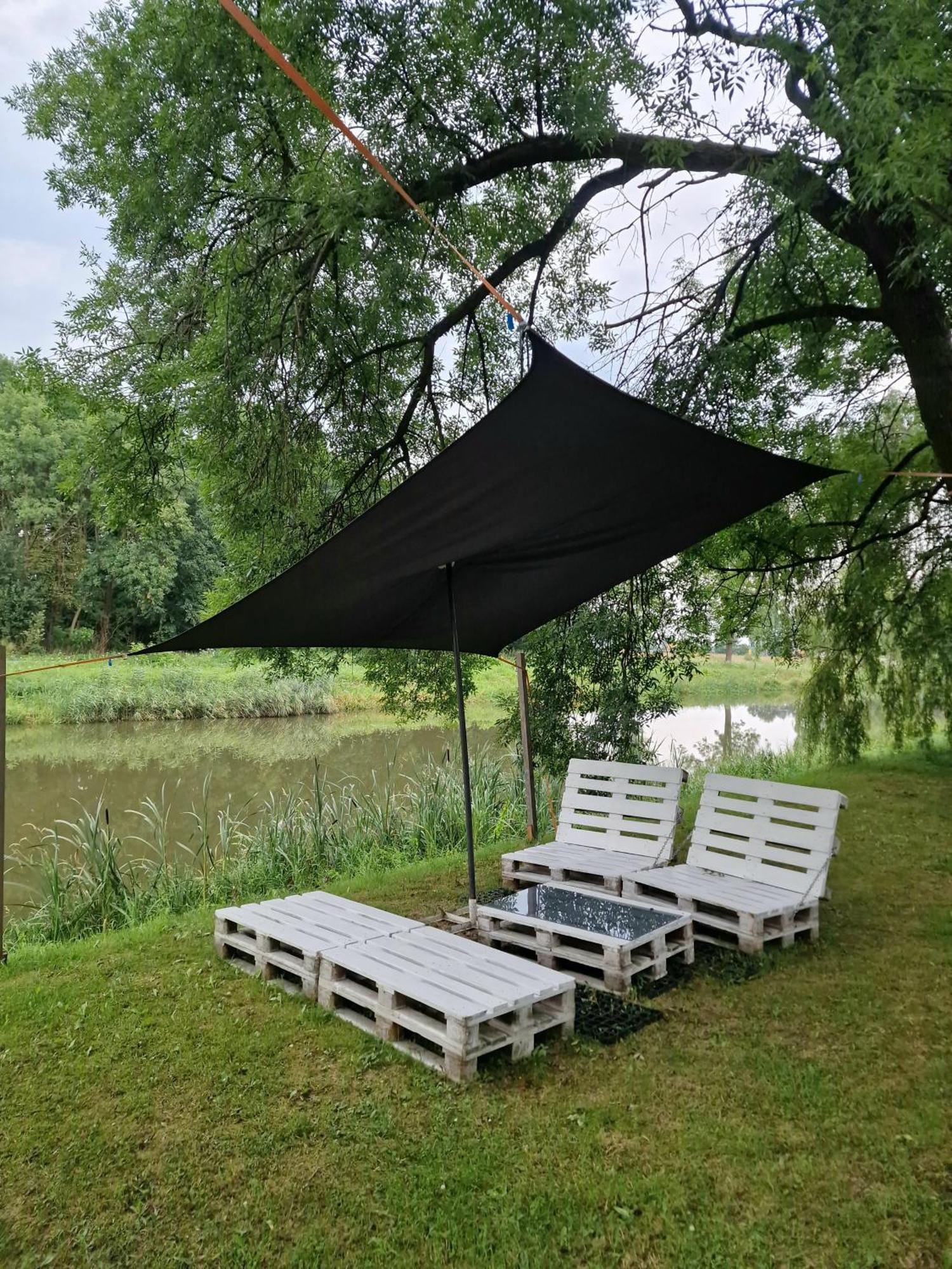 Noclegi Nad Woda Brzeznica  外观 照片