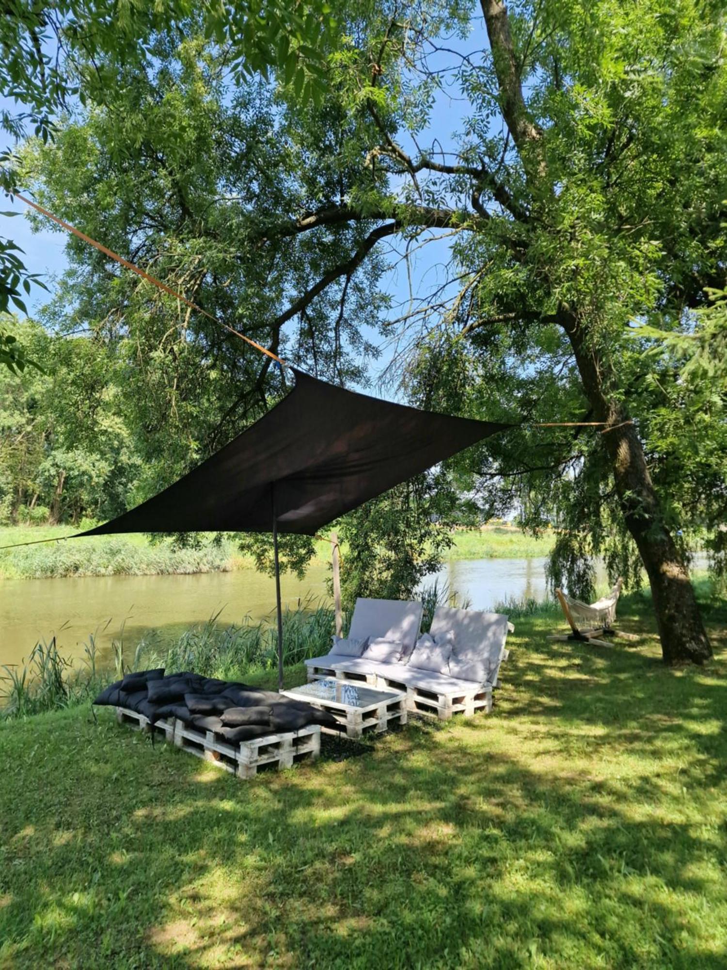 Noclegi Nad Woda Brzeznica  外观 照片